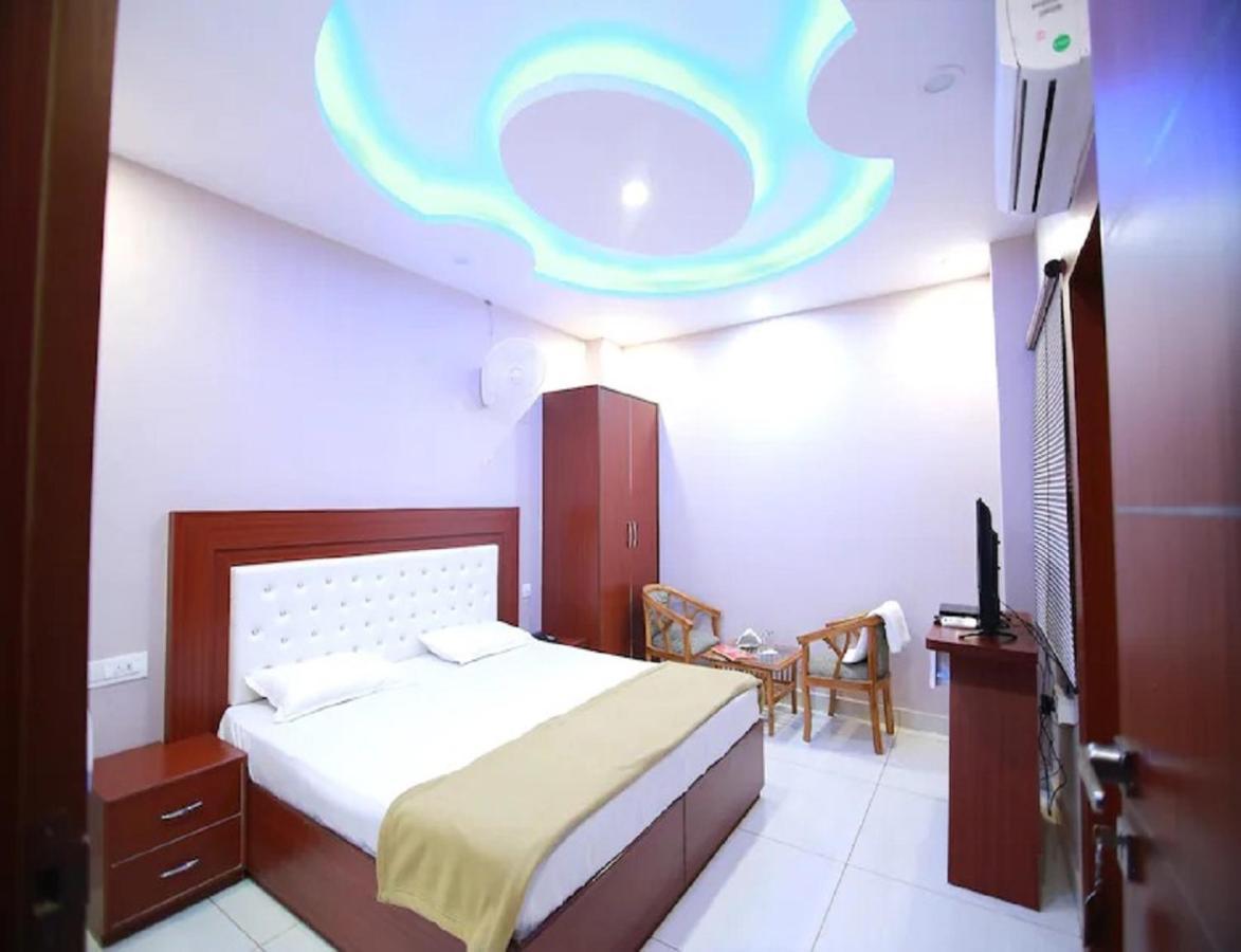 Hotel Kings, Rohtak Ngoại thất bức ảnh